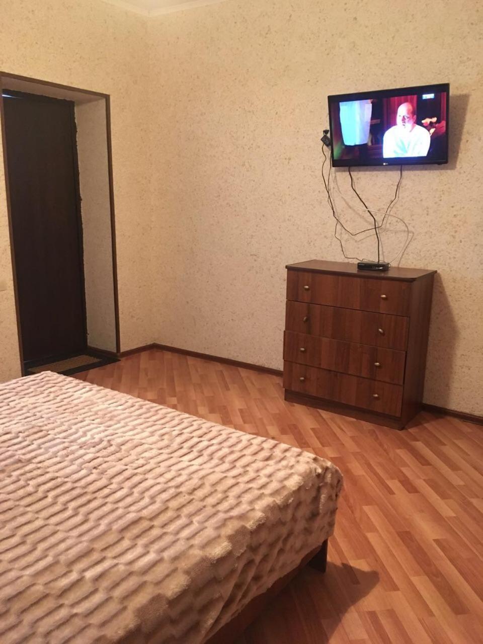 Esnat Guest House Титова 25А 수쿰 외부 사진